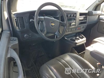 Zdjęcie 8 z 13 samochodu: 2015 CHEVROLET EXPRESS G2500 VIN:1GCWGFCF6F1218018 - miniatura