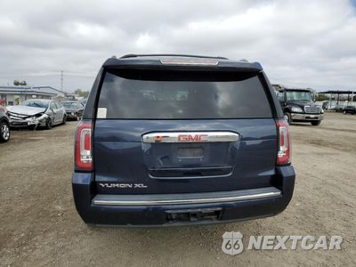 Zdjęcie 6 z 15 samochodu: 2018 GMC YUKON XL DENALI VIN:1GKS2HKJ2JR348326 - miniatura