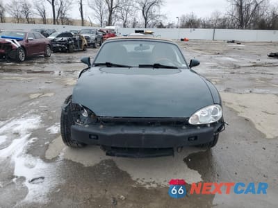 Piąte zdjęcie samochodu w środku: 2001 MAZDA MX-5 MIATA BASE VIN:JM1NB353510214679 - miniatura