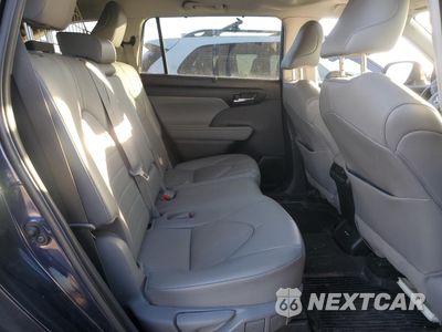 Zdjęcie 11 z 14 samochodu: 2021 TOYOTA HIGHLANDER XLE VIN:5TDHZRBH3MS535293 - miniatura