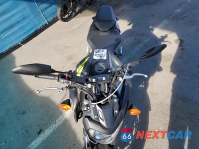 Piąte zdjęcie samochodu w środku: 2018 YAMAHA MT07 C VIN:JYARM27Y0JA000462 - miniatura