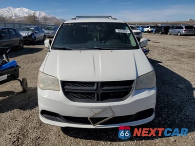 Piąte zdjęcie samochodu w środku: 2013 DODGE GRAND CARAVAN SXT VIN:2C4RDGCG4DR581544 - miniatura