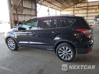 Drugie zdjęcie samochodu z przodu: 2017 FORD ESCAPE TITANIUM VIN:1FMCU0J93HUF08672 - miniatura