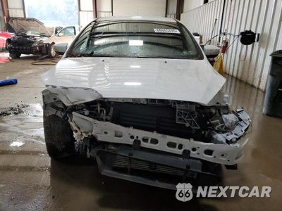 Piąte zdjęcie samochodu w środku: 2016 FORD FOCUS ST VIN:1FADP3L92GL203575 - miniatura