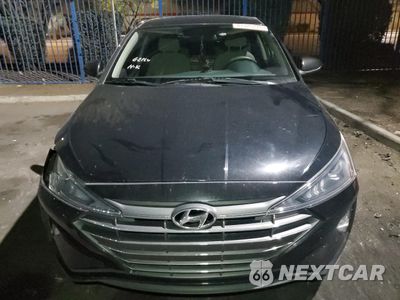 Piąte zdjęcie samochodu w środku: 2019 HYUNDAI ELANTRA SE VIN:5NPD74LF6KH440654 - miniatura