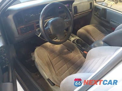 Zdjęcie 8 z 14 samochodu: 1997 JEEP GRAND CHEROKEE LAREDO VIN:1J4FX58S0VC770823 - miniatura