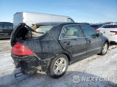 Trzecie zdjęcie samochodu z tyłu: 2006 HONDA ACCORD SE VIN:1HGCM56326A033117 - miniatura