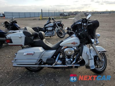 2007 HARLEY-DAVIDSON FLHTCUI 1HD1FC4377Y617835 - główne zdjęcie licytacji z USA - miniatura