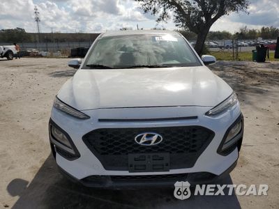 Piąte zdjęcie samochodu w środku: 2018 HYUNDAI KONA SE VIN:KM8K1CAA8JU095721 - miniatura