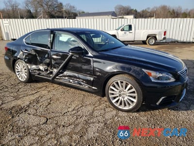 Czwarte zdjęcie samochodu z boku: 2015 LEXUS LS 460 VIN:JTHCL5EF3F5025211 - miniatura