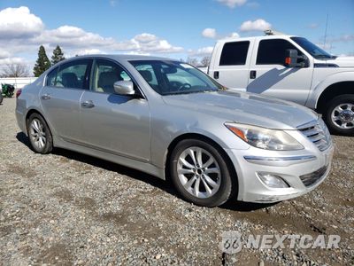 Czwarte zdjęcie samochodu z boku: 2013 HYUNDAI GENESIS 3.8L VIN:KMHGC4DD8DU215713 - miniatura