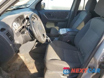Zdjęcie 7 z 13 samochodu: 2004 FORD ESCAPE XLT VIN:1FMYU03154KA31956 - miniatura