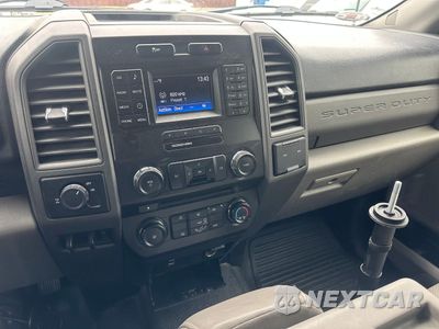 Zdjęcie 9 z 10 samochodu: 2017 FORD F350 SUPER DUTY VIN:1FT8X3A68HEC57697 - miniatura