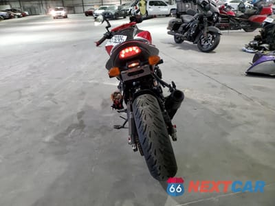 Czwarte zdjęcie samochodu z boku: 2022 SUZUKI GSX-S750 M VIN:JS1C533B4N7100611 - miniatura