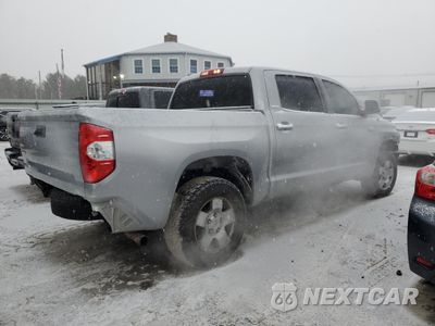 Trzecie zdjęcie samochodu z tyłu: 2019 TOYOTA TUNDRA CREWMAX LIMITED VIN:5TFHY5F12KX843832 - miniatura