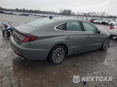 Trzecie zdjęcie samochodu z tyłu: 2021 HYUNDAI SONATA HYBRID VIN:KMHL34JJ9MA027163 - miniatura