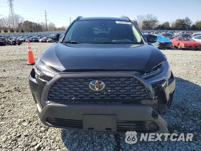 Piąte zdjęcie samochodu w środku: 2022 TOYOTA COROLLA CROSS LE VIN:7MUCAAAGXNV008015 - miniatura