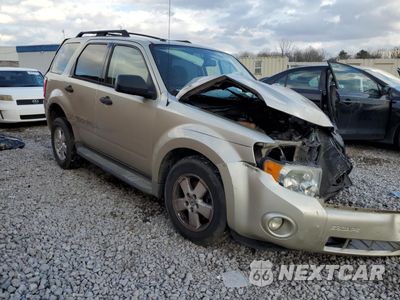 Czwarte zdjęcie samochodu z boku: 2012 FORD ESCAPE XLT VIN:1FMCU0D75CKC59628 - miniatura