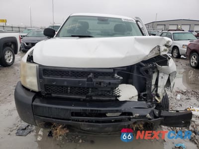 Piąte zdjęcie samochodu w środku: 2011 CHEVROLET SILVERADO K1500 VIN:1GCNKPE05BF168945 - miniatura