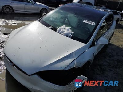 2016 TESLA MODEL X 5YJXCBE2XGF005746 - główne zdjęcie licytacji z USA - miniatura
