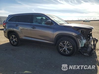 Czwarte zdjęcie samochodu z boku: 2019 TOYOTA HIGHLANDER LE VIN:5TDZZRFH8KS346490 - miniatura