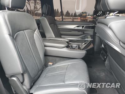 Zdjęcie 11 z 13 samochodu: 2023 JEEP GRAND WAGONEER SERIES II VIN:1C4SJVFJ9PS520859 - miniatura