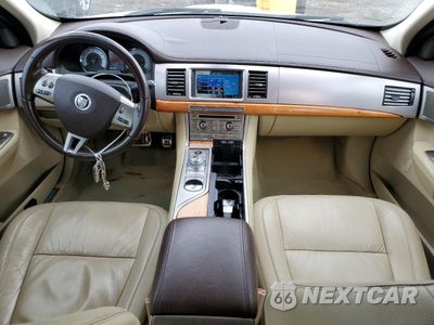 Zdjęcie 8 z 14 samochodu: 2009 JAGUAR XF LUXURY VIN:SAJWA05B49HR19047 - miniatura