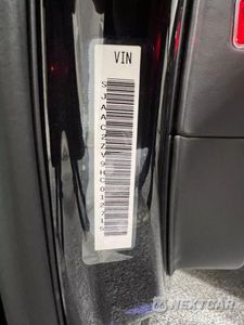 Zdjęcie 10 z 10 samochodu: 2017 BENTLEY BENTAYGA VIN:SJAAC2ZV9HC012715 - miniatura