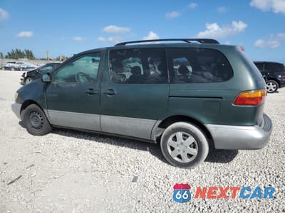 Drugie zdjęcie samochodu z przodu: 1999 TOYOTA SIENNA LE VIN:4T3ZF13C1XU151498 - miniatura