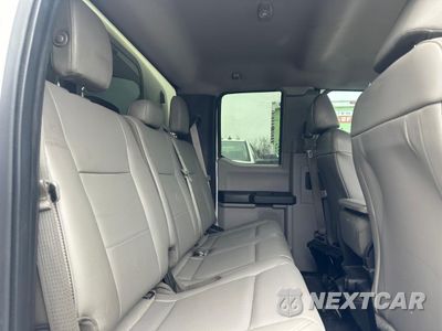 Zdjęcie 6 z 10 samochodu: 2017 FORD F350 SUPER DUTY VIN:1FT8X3A68HEC57697 - miniatura