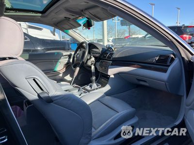 Piąte zdjęcie samochodu w środku: 2001 BMW 330 CI VIN:WBABN534617021722 - miniatura