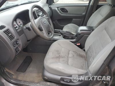Zdjęcie 7 z 15 samochodu: 2005 FORD ESCAPE XLT VIN:1FMYU03105KA51209 - miniatura