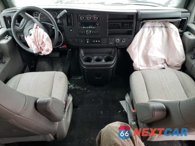 Zdjęcie 8 z 13 samochodu: 2017 CHEVROLET EXPRESS G3500 LT VIN:1GAZGMFG9H1189485 - miniatura