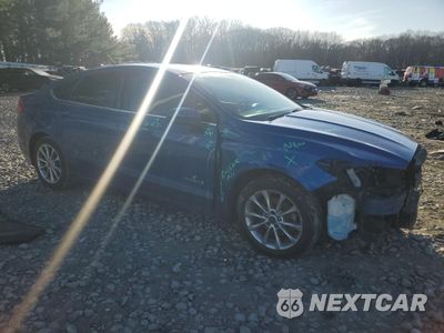 Czwarte zdjęcie samochodu z boku: 2017 FORD FUSION SE HYBRID VIN:3FA6P0LU1HR123506 - miniatura