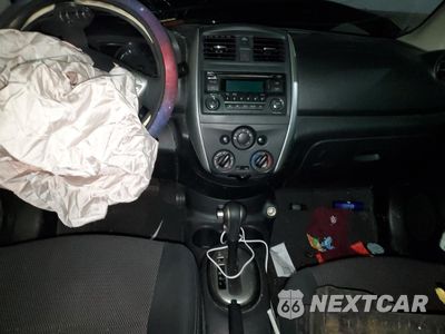 Zdjęcie 8 z 12 samochodu: 2018 NISSAN VERSA S VIN:3N1CN7AP3JL873929 - miniatura