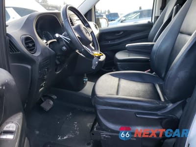 Zdjęcie 7 z 14 samochodu: 2018 MERCEDES-BENZ METRIS VIN:WD3PG3EA7J3465219 - miniatura