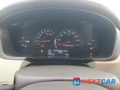 Zdjęcie 9 z 14 samochodu: 2011 CADILLAC DTS PLATINUM VIN:1G6KP5ES4BU102234 - miniatura