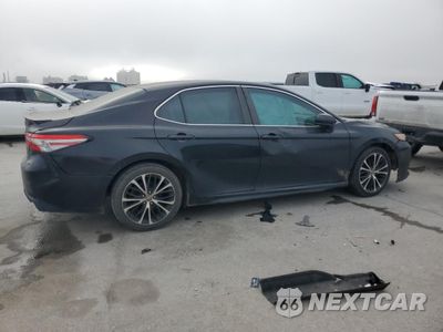 Trzecie zdjęcie samochodu z tyłu: 2018 TOYOTA CAMRY L VIN:4T1B11HK3JU578701 - miniatura