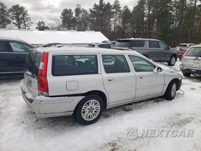 Trzecie zdjęcie samochodu z tyłu: 2005 VOLVO V70 VIN:YV1SW612951461624 - miniatura