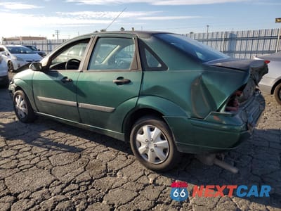 Drugie zdjęcie samochodu z przodu: 2000 FORD FOCUS LX VIN:1FAFP33P3YW215712 - miniatura