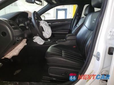 Zdjęcie 7 z 12 samochodu: 2023 CHRYSLER 300 S VIN:2C3CCAGGXPH588402 - miniatura