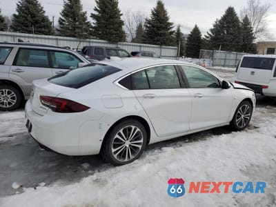 Trzecie zdjęcie samochodu z tyłu: 2018 BUICK REGAL ESSENCE VIN:W04GP6SX2J1052100 - miniatura