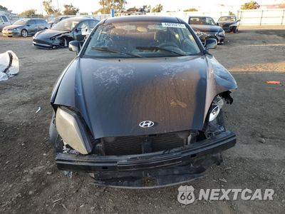 Piąte zdjęcie samochodu w środku: 2005 HYUNDAI TIBURON VIN:KMHHM65D25U176369 - miniatura