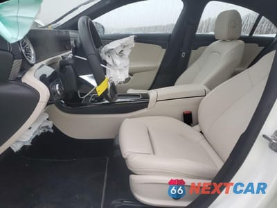 Zdjęcie 7 z 12 samochodu: 2025 MERCEDES-BENZ CLA 250 4MATIC VIN:W1K5J4HB7SN497687 - miniatura