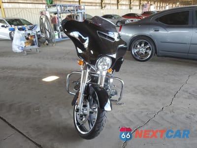 Drugie zdjęcie samochodu z przodu: 2019 HARLEY-DAVIDSON FLHX VIN:1HD1KBC31KB626484 - miniatura