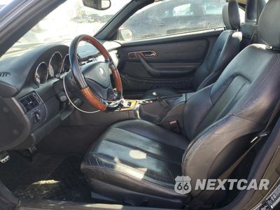 Zdjęcie 7 z 12 samochodu: 2001 MERCEDES-BENZ SLK 320 VIN:WDBKK65F81F229400 - miniatura