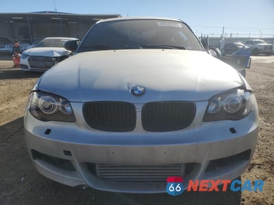 Piąte zdjęcie samochodu w środku: 2009 BMW 135 I VIN:WBAUC73589VK94561 - miniatura