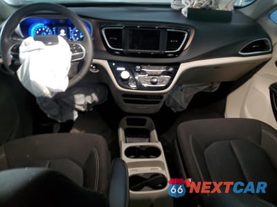 Zdjęcie 8 z 13 samochodu: 2023 CHRYSLER VOYAGER LX VIN:2C4RC1CG9PR525569 - miniatura