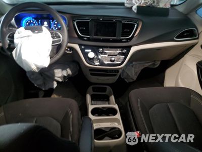 Zdjęcie 8 z 13 samochodu: 2023 CHRYSLER VOYAGER LX VIN:2C4RC1CG9PR525569 - miniatura