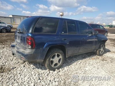 Trzecie zdjęcie samochodu z tyłu: 2004 CHEVROLET TRAILBLAZER LS VIN:1GNDT13S042220347 - miniatura